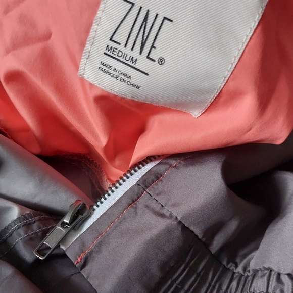 Zine Windbreaker Full Zip Coral & Grey Color Block Hooded Jacket Women's Medium - Picture 6 of 6